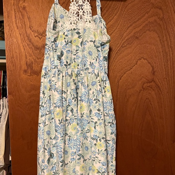 Summer dress or top - Picture 2 of 2